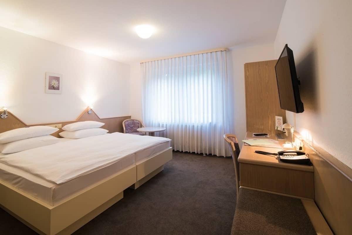 business single room | minibar, soundproofing, rollaway beds, free wifi