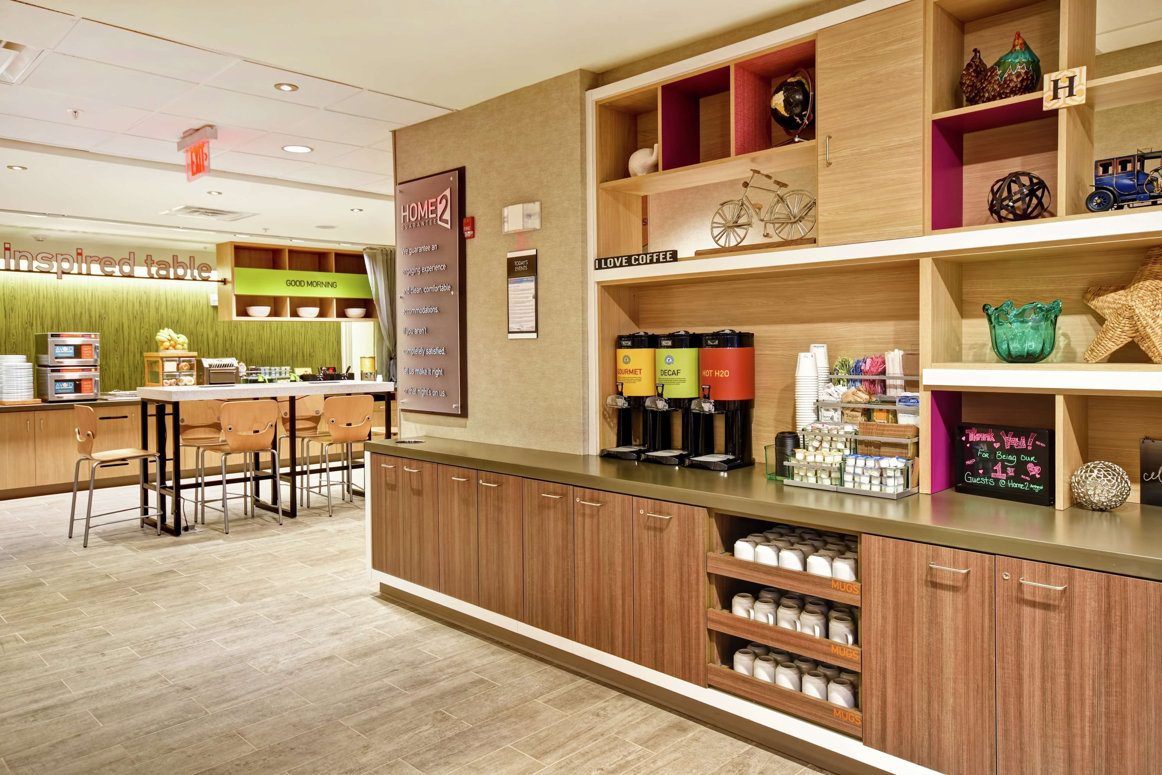 free daily on-the-go breakfast