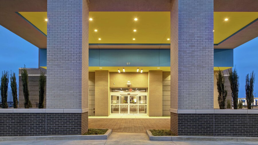 Tru by Hilton Oxford