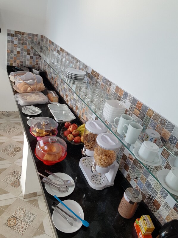 Free daily buffet breakfast 