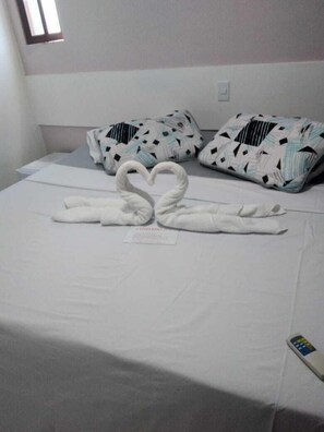 Free WiFi, bed sheets
