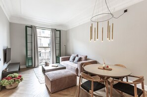 Living room - Weflating City Center (Barcelona)