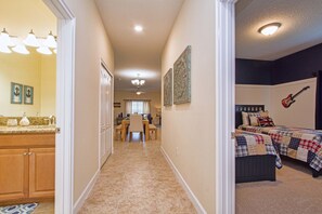 5 bedrooms, free WiFi