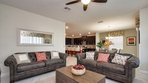 Living room - 1654st (Kissimmee)