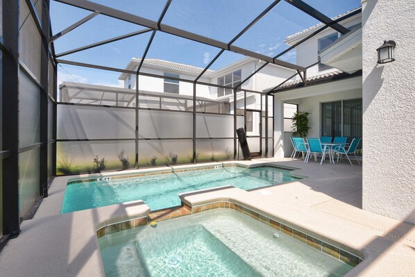 Piscine extérieure