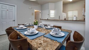Fridge, microwave, stovetop, dishwasher - Encantada 3 Bedroom Townhome w Splashpool - 2650EN (Kissimmee)