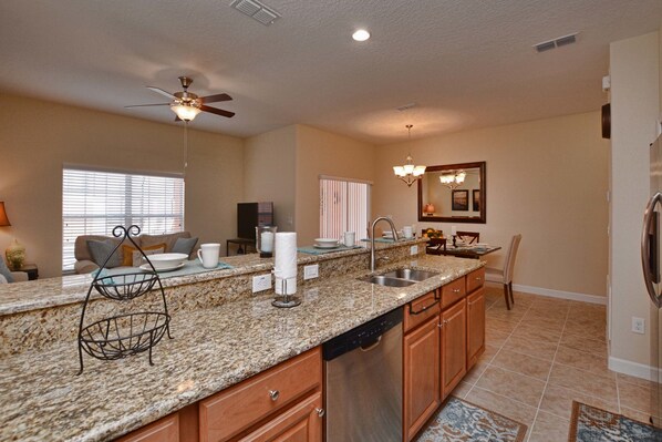 Fridge, microwave, stovetop, dishwasher