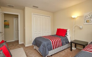 4 bedrooms, iron/ironing board, free WiFi