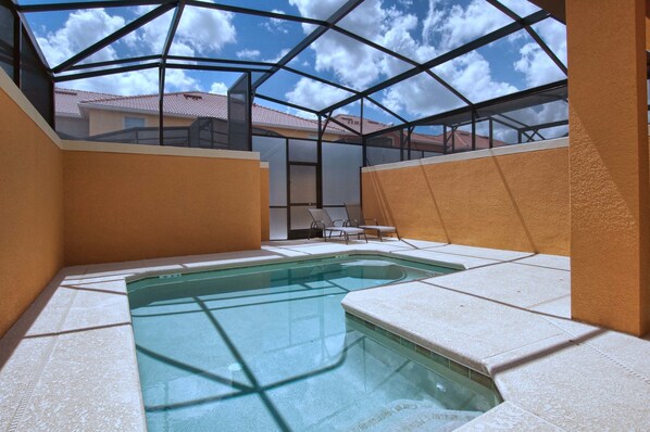 4 bedrooms, iron/ironing board, free WiFi