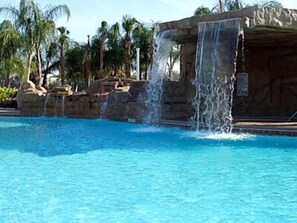 Utomhuspool