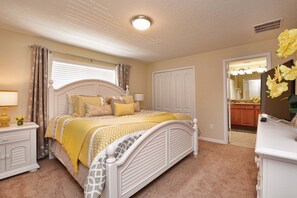 4 bedrooms, iron/ironing board, free WiFi