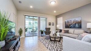 TV - Windsor at Westside 6 Bedroom House w Pool - 3720WW (Kissimmee)
