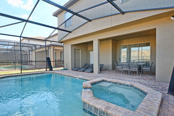 6 bedrooms, free WiFi