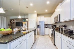 Private kitchen - Windsor 5 Bed Townhouse w Splashpool - 3808WW (Kissimmee)