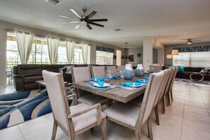 Dining - 8103sa (Kissimmee)