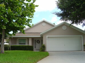 Exterior - 4500fp (Davenport)