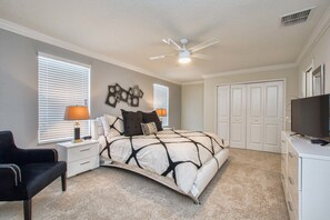 Room - 4913cg (Davenport)