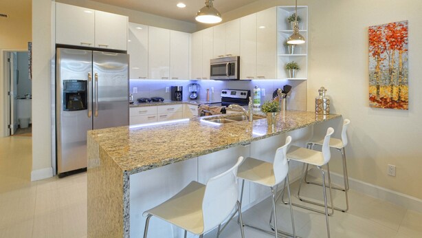Unclassified image, 1 of 28, button - Silver Creek 3 Bed Townhouse w Splashpool - 5002SC (Clermont)