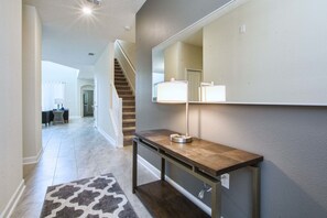 5 bedrooms, free WiFi