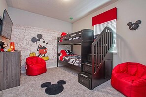 9 bedrooms, free WiFi
