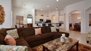 TV - Solterra 5 Bedroom House w Pool - 7029SR (Davenport)