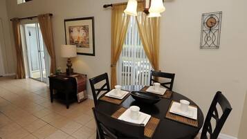 House | In-room dining