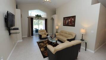 House | Living room | Flat-screen TV