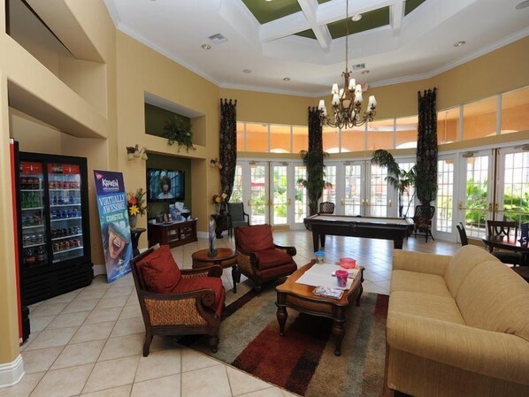 Living room - Solana 21 (Davenport)