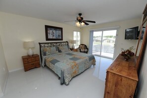 House | Exterior - Cumbrian-lakes-4 (Kissimmee)