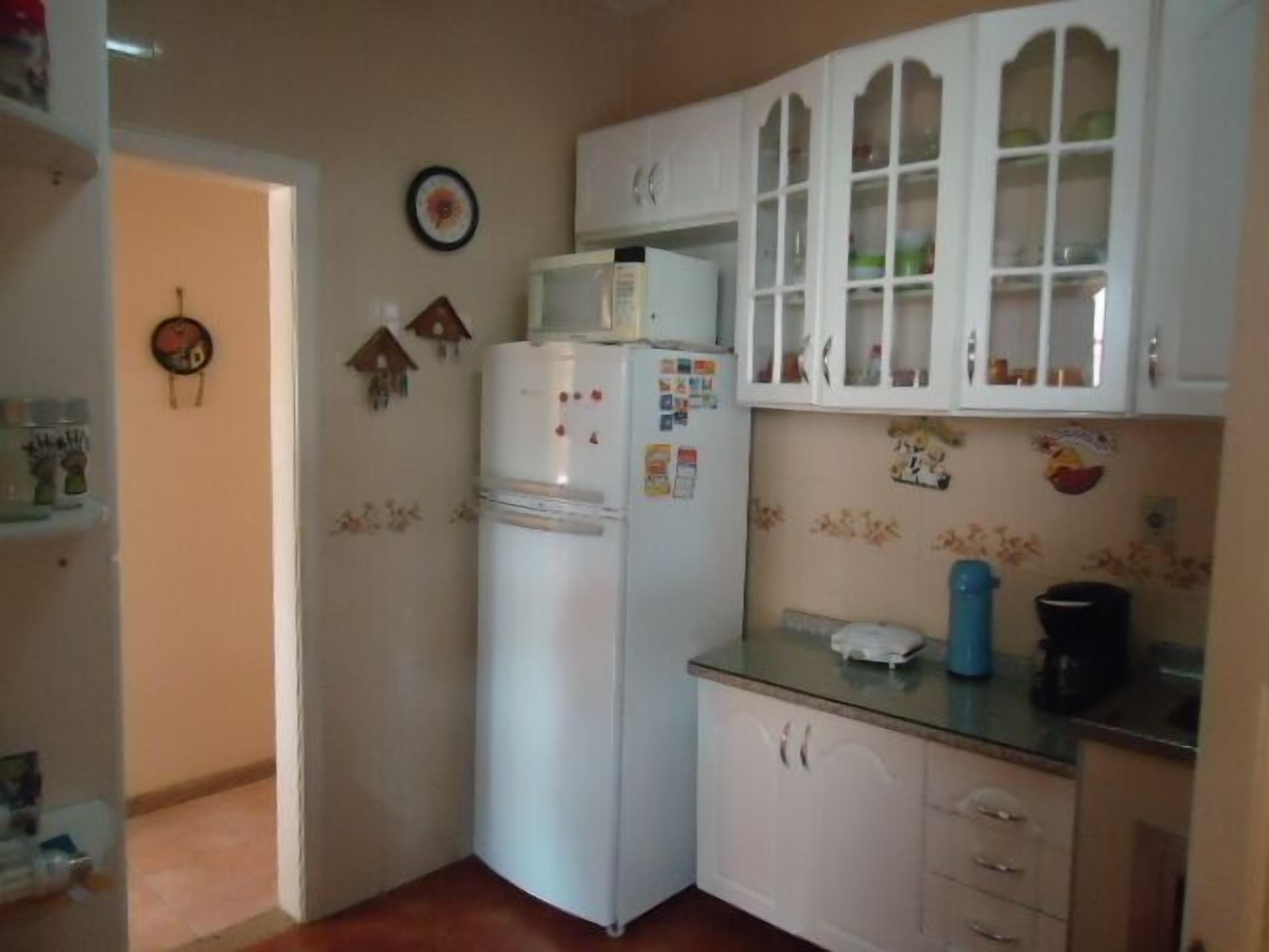 between sea and lagoon, barbecue, swimming pool, professional pool, garage, suite