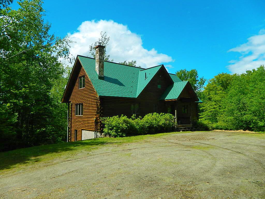 Smith - Beautiful Lakefront home on South Shore Drive