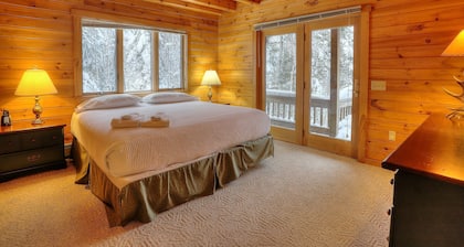 Smith - Beautiful Lakefront home on South Shore Drive