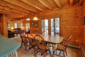 Dining - Smith - Beautiful Lakefront home on South Shore Drive (Rangeley)
