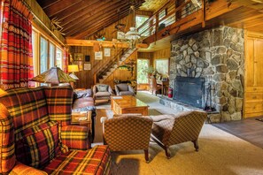 TV, fireplace, DVD player, stereo