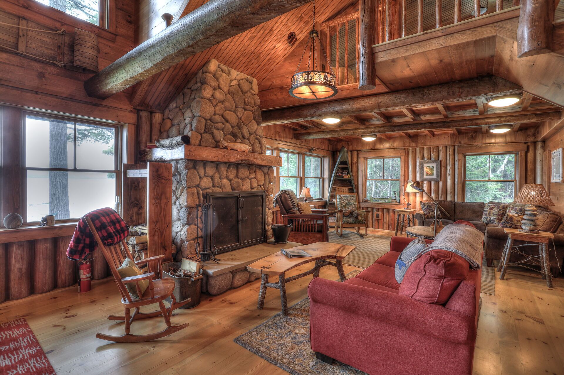 Breakwater Lodge - Gorgeous home on the Eastern Shore of Mooselookmeguntic Lake