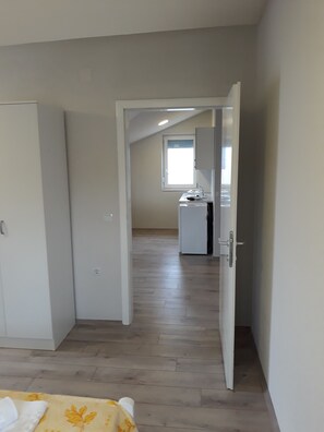 Apartamento família, sacada (3) | Quartos à prova de som, Wi-Fi de cortesia, roupa de cama