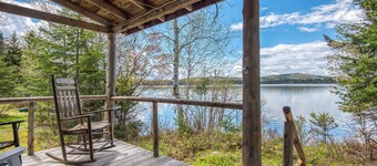 🐾Gray Wulff - This rustic dog friendly camp sits on the shore of Quimby Pond