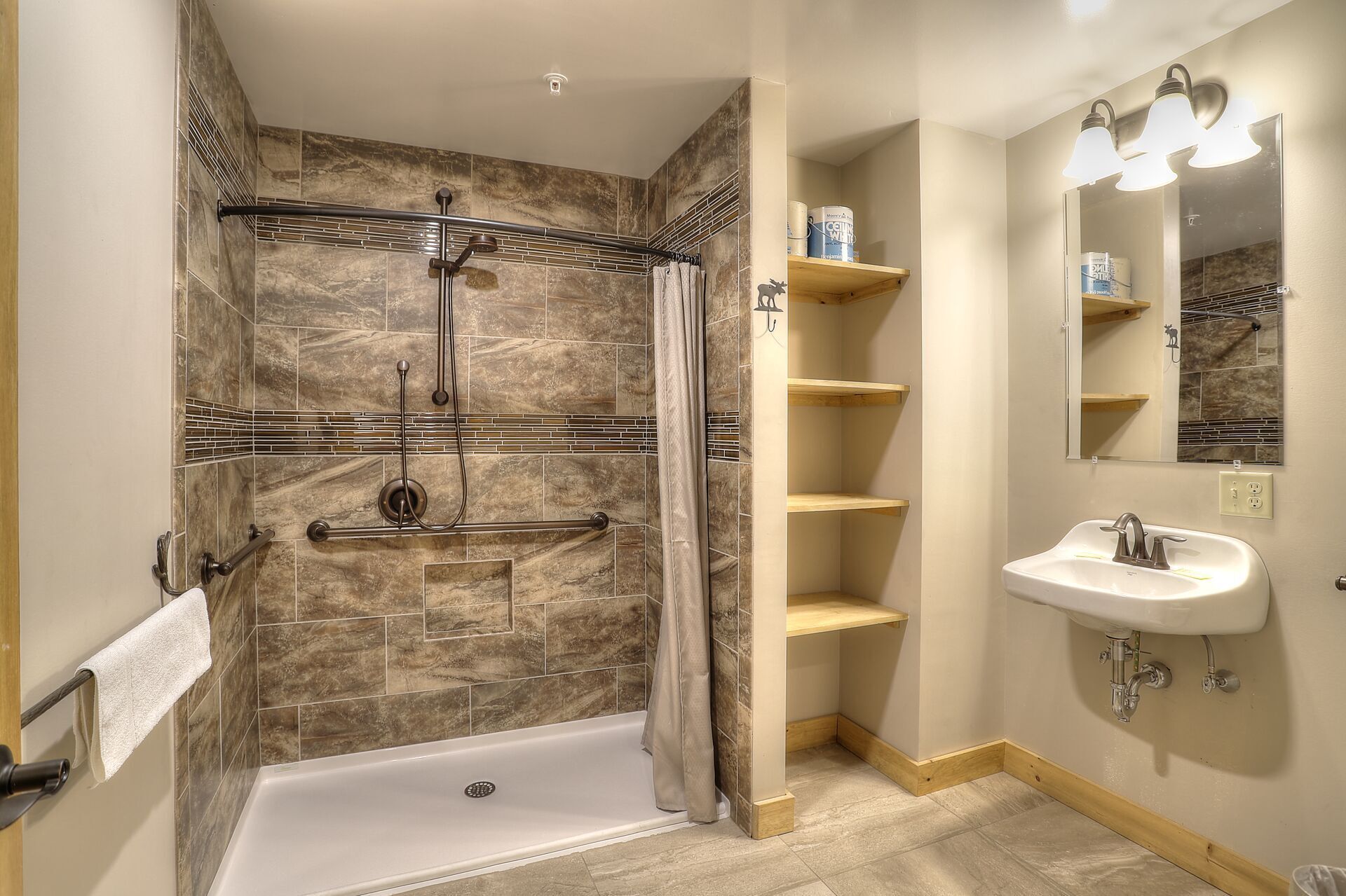 Shower, towels