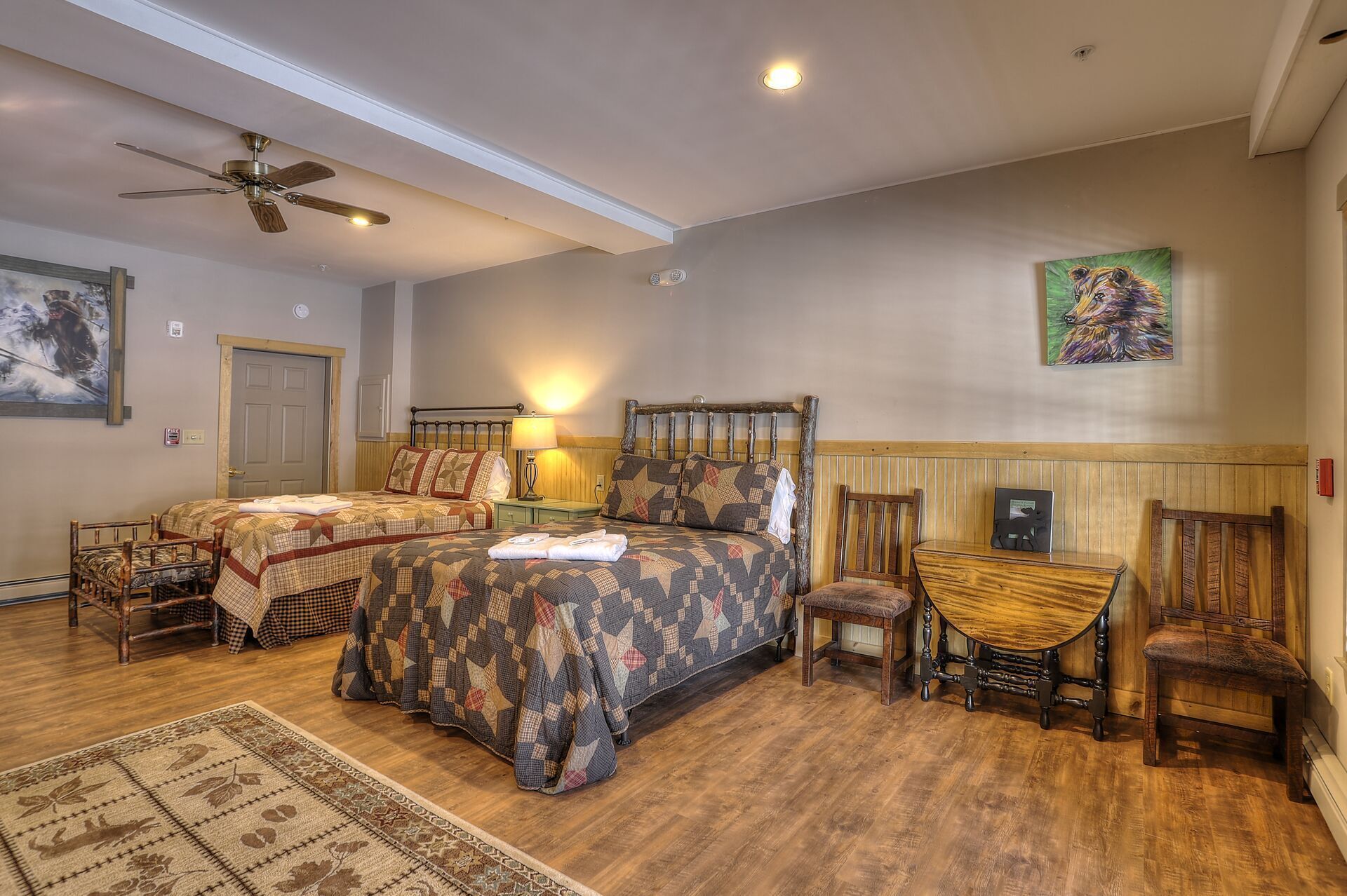 OMCS #5 - Spacious handicap accessible room in Oquossoc