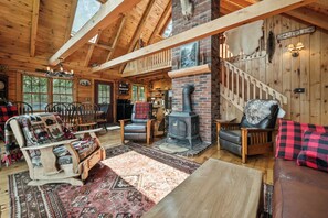 TV, fireplace, DVD player