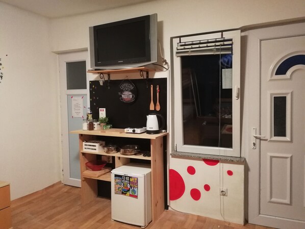 المنشأة من الداخل