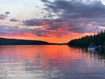 🐾Greenvale Cove 7 - Loon's Ruhe - Greenvale Cove on Rangeley Lake, dog friendly