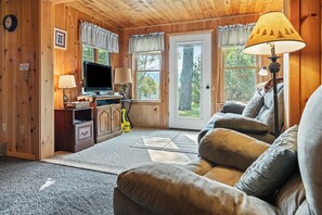 Télévision, chaîne hi-fi