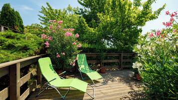 Sun deck