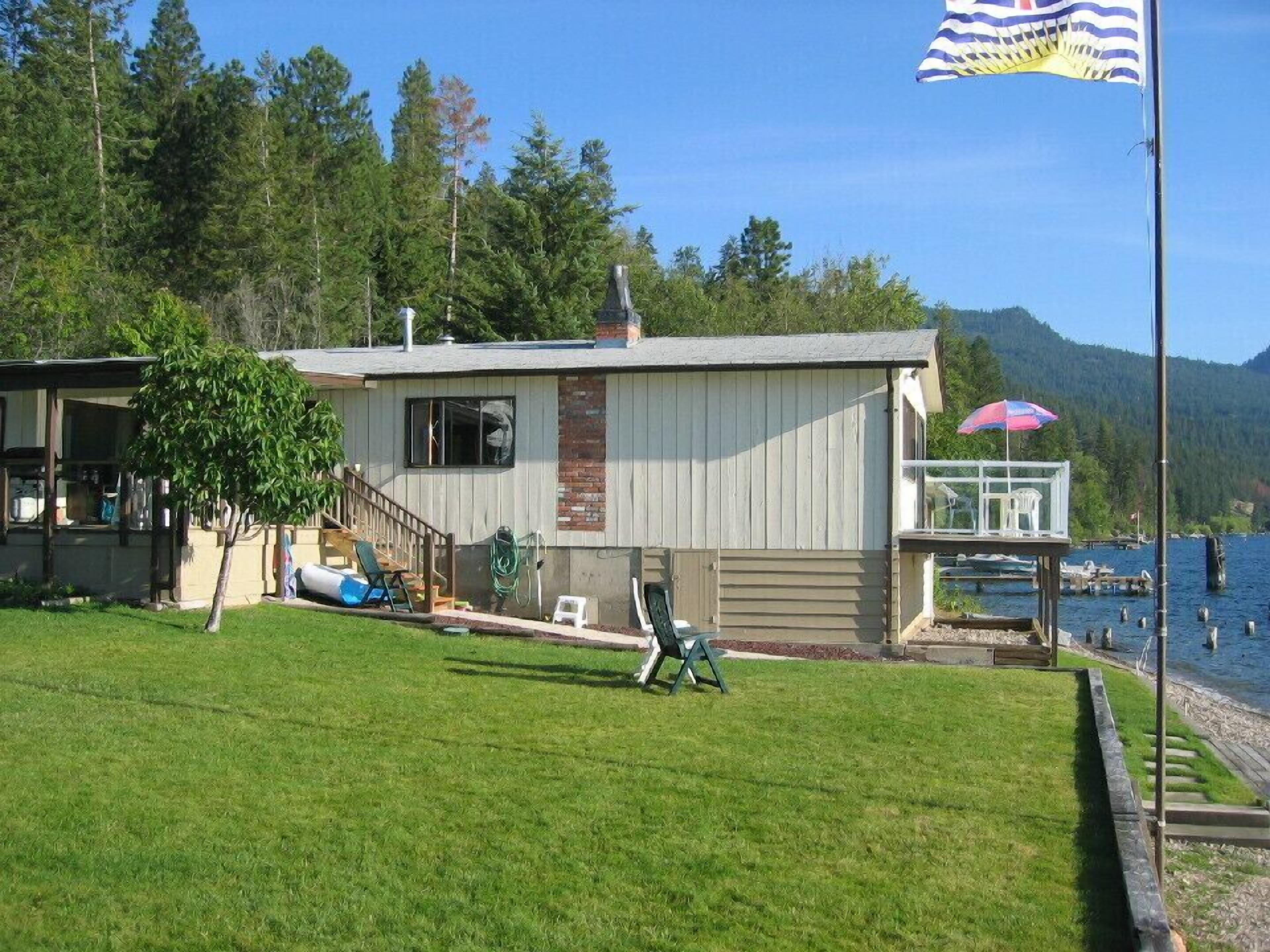 West Kelowna Okanagan Lakefront Getaway