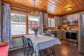 Fridge, microwave, oven, stovetop - The Haven on Hunter Cove - Charming and comfortable log home on Rangeley Lake (Rangeley)