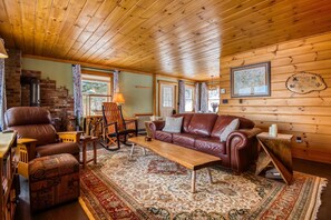 TV, DVD player, stereo - The Haven on Hunter Cove - Charming and comfortable log home on Rangeley Lake (Rangeley)