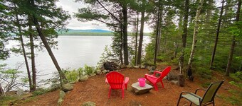 Loon Landing - Rustic cabin on Mooselookmeguntic Lake.  Very Private!