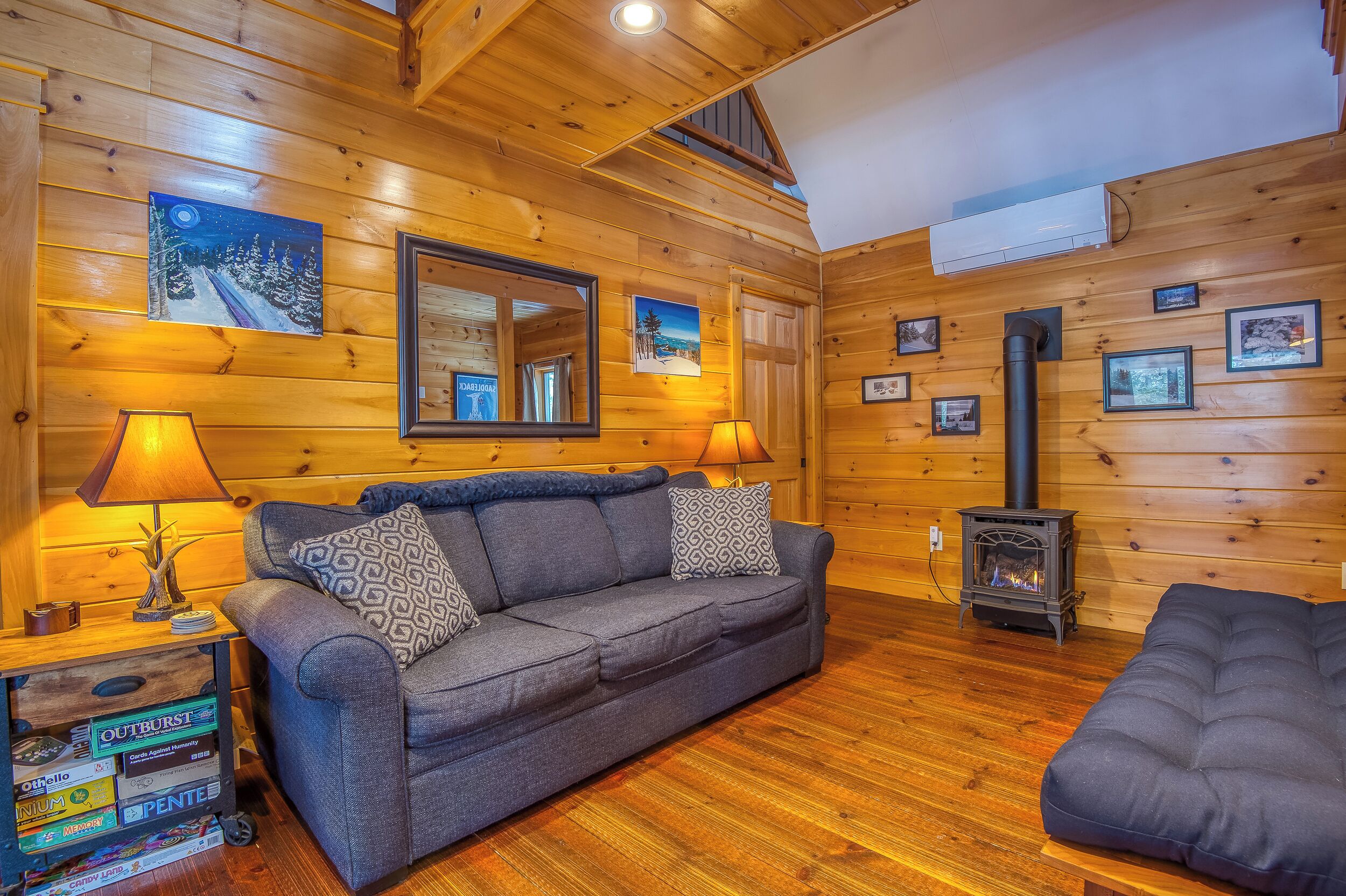 27 Depot - Adorable 2 Bedroom, 2 Bath Cottage Close To The Village - Rangeley Lake State Park, Rangeley
