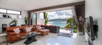 Villa 6 Oceanfront pool villa